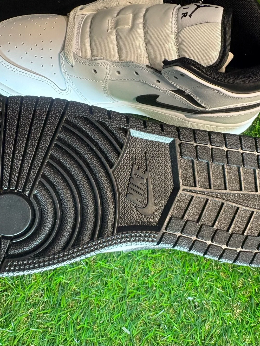 Nike Air Jordan 1 Mid White/Black “white Oreos” unisex Sneakers never even laced